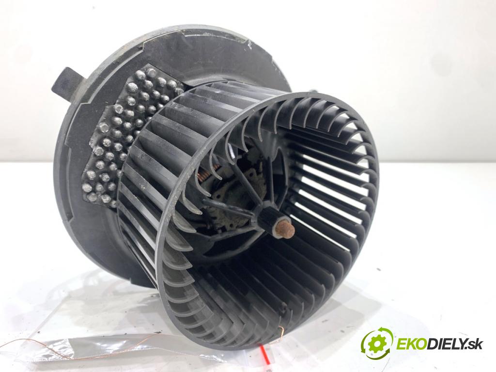 VW PASSAT B7 Kombi 2011 103 kW 2.0 TDI 1968 ventilátor kúrenia 3C0907521F