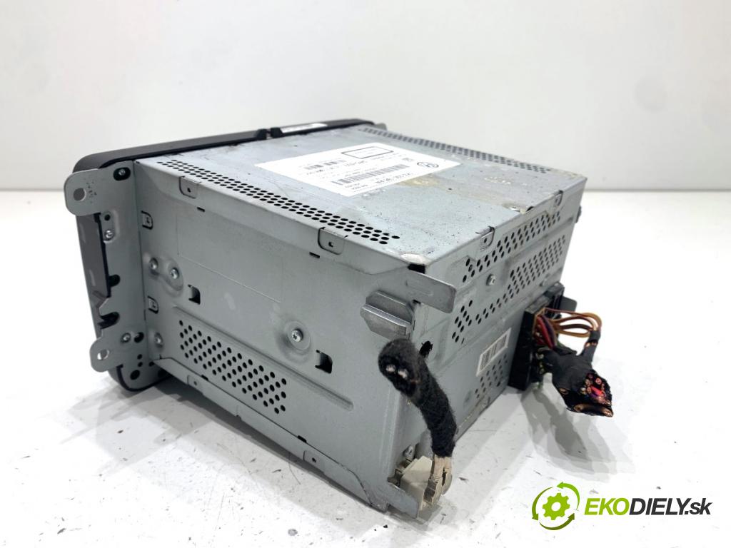 VW PASSAT B7 Kombi 2011 103 kW 2.0 TDI 1968 RADIO 1K0035186AN (Audio zariadenie)