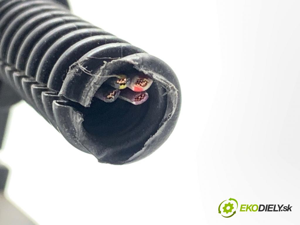 VW PASSAT B7 Kombi 2011 103 kW 2.0 TDI 1968 Váha vzduchu 03L906461A (Váha vzduchu)