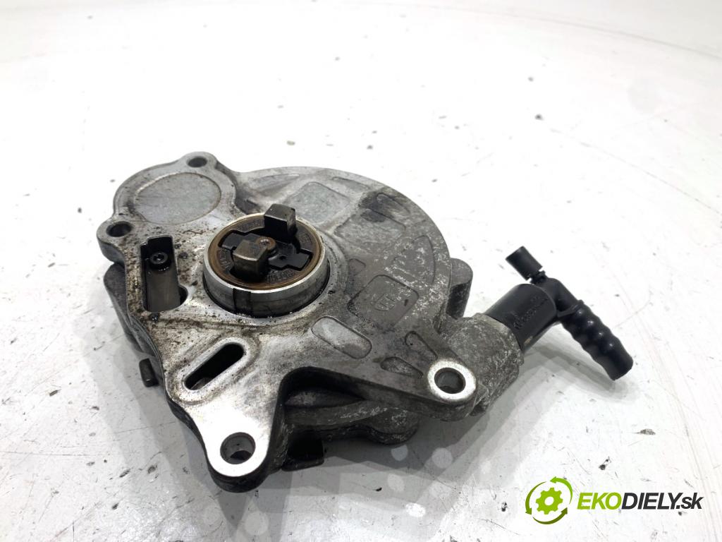 VW PASSAT B7 Kombi 2011 103 kW 2.0 TDI 1968 pumpa vakuová 03L145100F