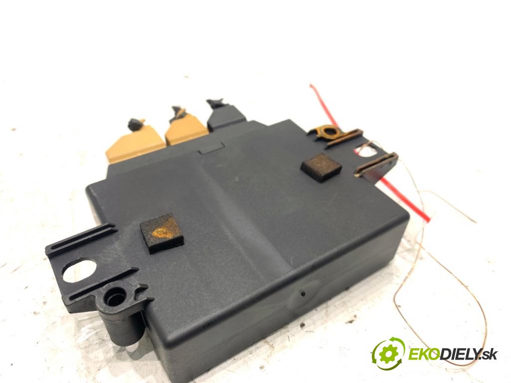 VW PASSAT B7 Kombi 2011 103 kW 2.0 TDI 1968 Modul PDC 3AE919475 (Riadiaca jednotka ostatné)