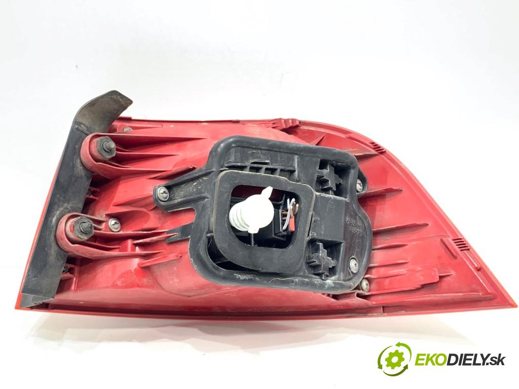 VW PASSAT B7 Kombi 2011 103 kW 2.0 TDI 1968 Svetlo ľavy zad 3AF945095C