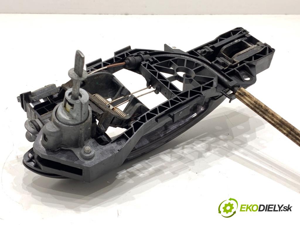 VW PASSAT B7 Kombi 2011 103 kW 2.0 TDI 1968 Kľučka vonkajšia ľavy predný