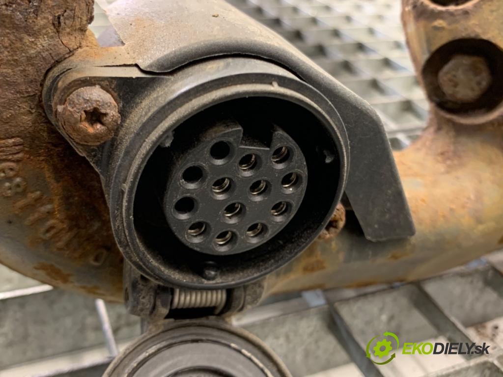 VW PASSAT B7 Kombi 2011 103 kW 2.0 TDI 1968 Hák ťažné zariadenie 3AA803880E (Ťažné zariadenie)