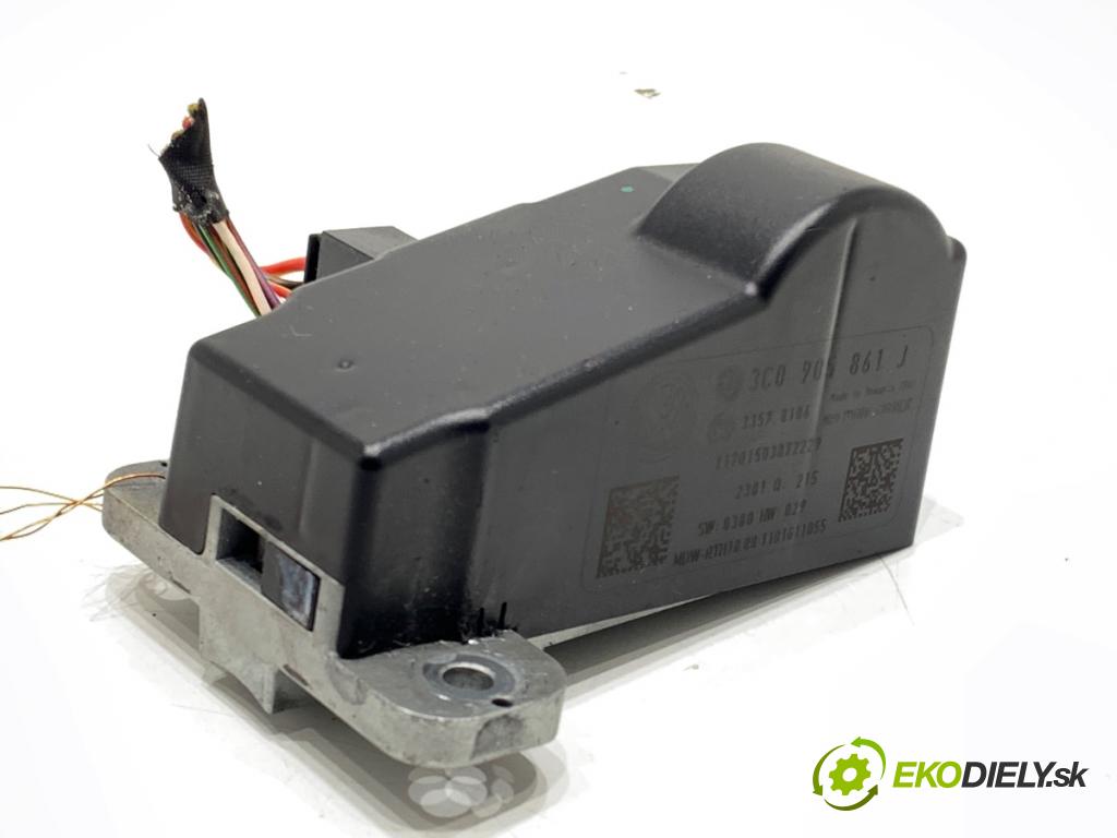 VW PASSAT B7 Kombi 2011 103 kW 2.0 TDI 1968 blokáda volantu 3C0905861J (Riadenie ostatné)