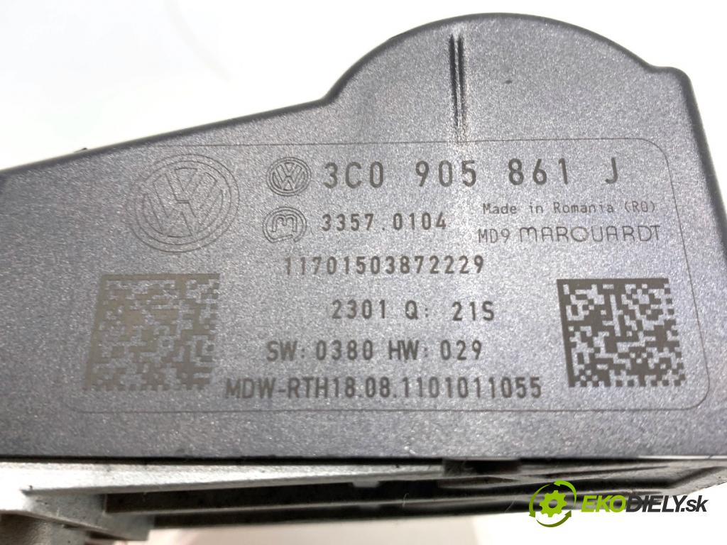 VW PASSAT B7 Kombi 2011 103 kW 2.0 TDI 1968 blokáda volantu 3C0905861J (Riadenie ostatné)