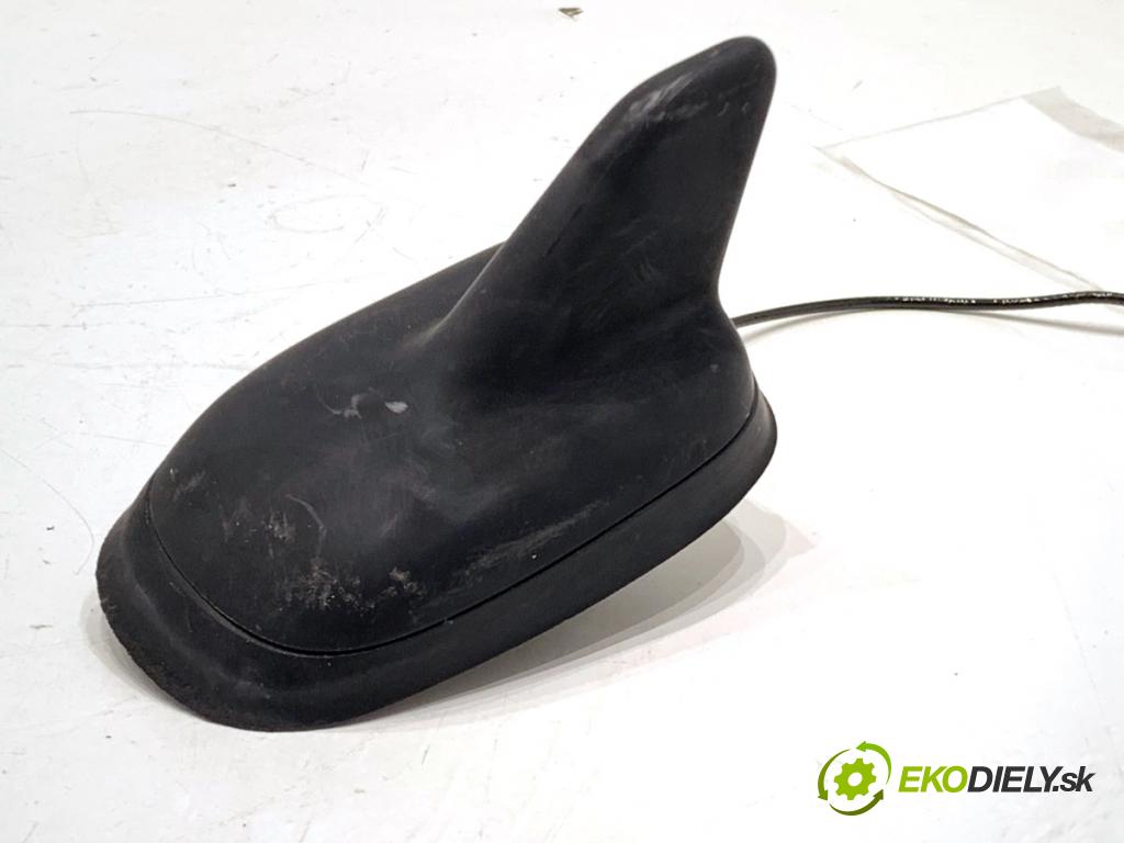 VW PASSAT B7 Kombi 2011 103 kW 2.0 TDI 1968 ANTENA 3C0035507M