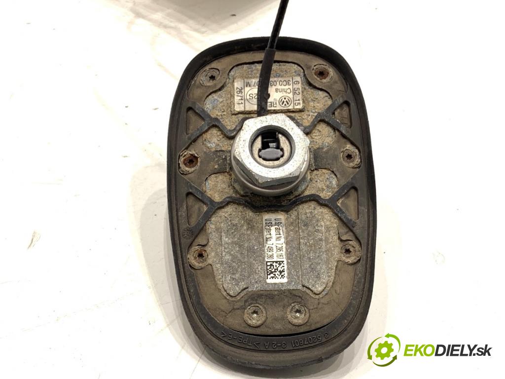 VW PASSAT B7 Kombi 2011 103 kW 2.0 TDI 1968 ANTENA 3C0035507M