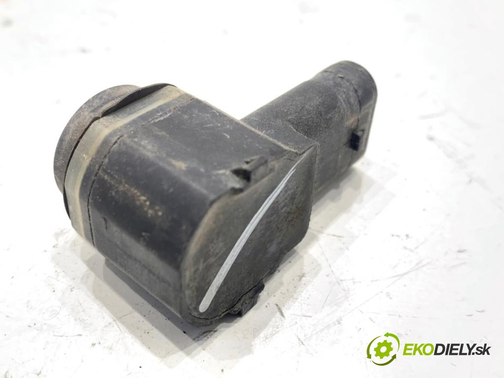 VW PASSAT B7 Kombi 2011 103 kW 2.0 TDI 1968 snímač PDC 5KD919275A