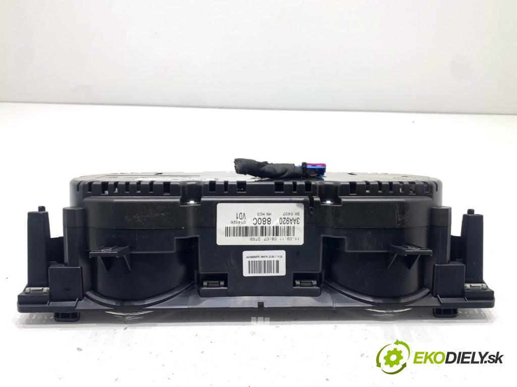 VW PASSAT B7 Kombi 2011 103 kW 2.0 TDI 1968 prístrojovka 3AA920880C (Přístrojová deska)