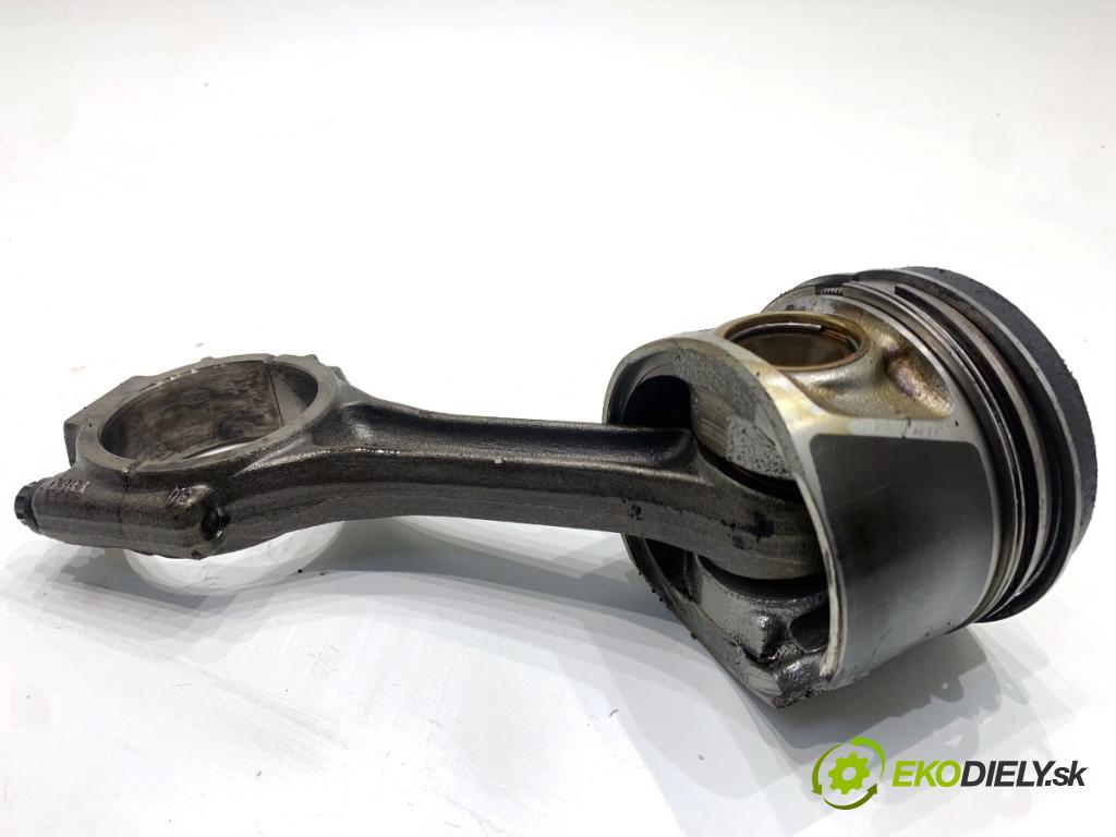 AUDI A4 B8 Kombi 2013 130 kW 2.0 TDI quattro 1968 PÍST: ojnice  (Píst)