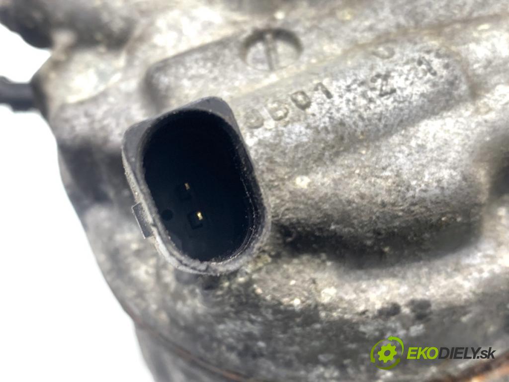 AUDI A4 B8 Kombi 2013 130 kW 2.0 TDI quattro 1968 Kompresor klimatizácie 8T0260805F (Kompresor klimatizácie)