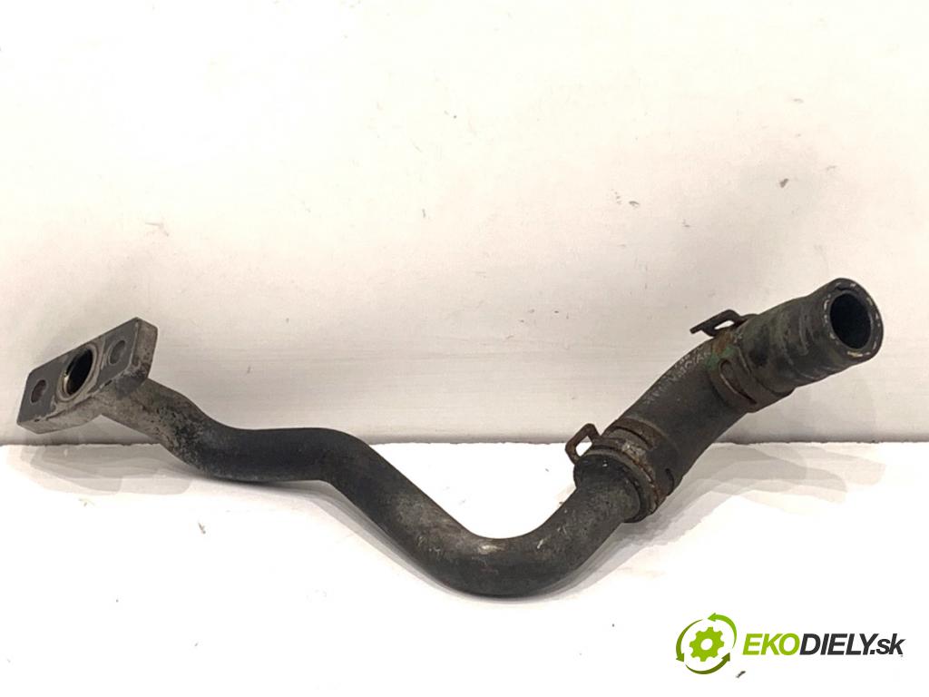 AUDI A4 B8 Kombi 2013 130 kW 2.0 TDI quattro 1968 rúrka turba 03L145736AA (Hadice turbodmychadla)