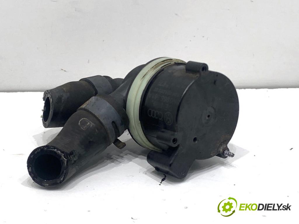 AUDI A4 B8 Kombi 2013 130 kW 2.0 TDI quattro 1968 DALŠÍ: pumpa vody 5N0965561A (Vodní pumpa)