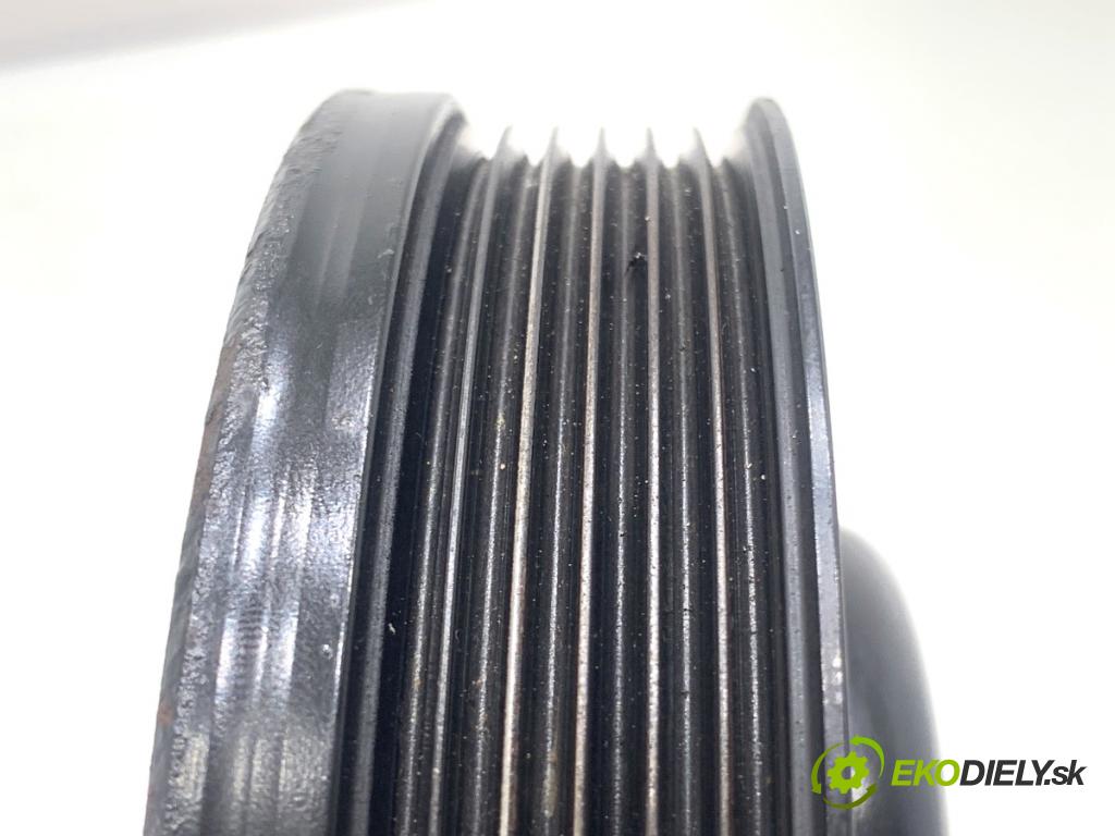 AUDI A4 B8 Kombi 2013 130 kW 2.0 TDI quattro 1968 koleso kolesová hriadeľa 038105243M (Remenica)