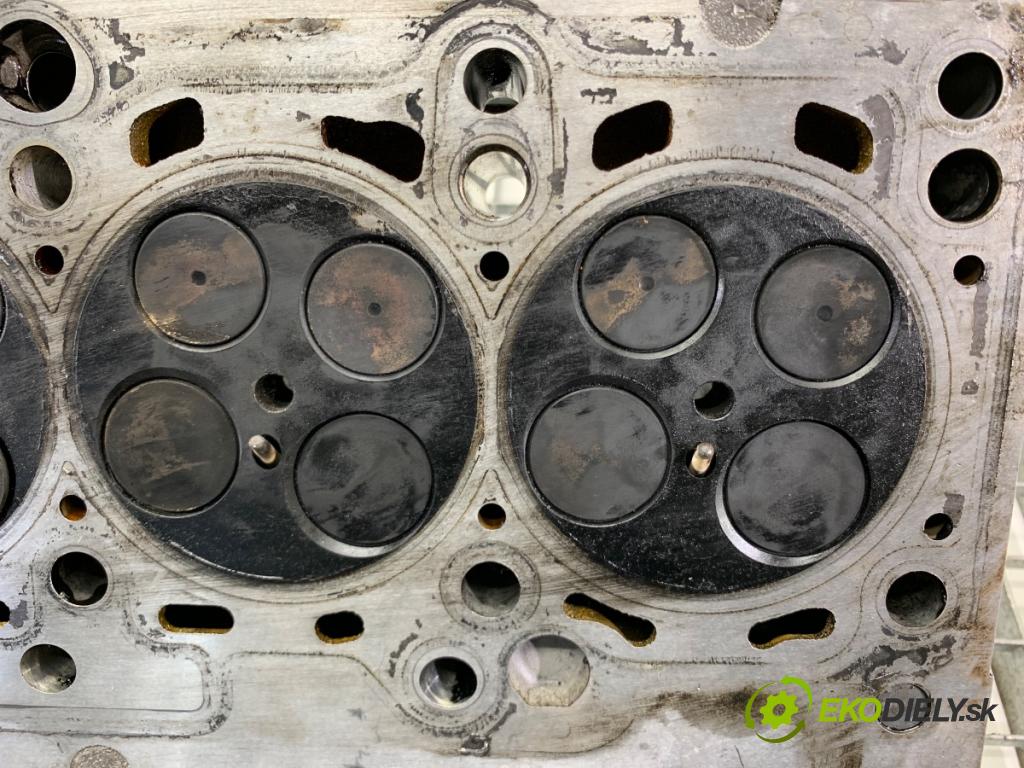 AUDI A4 B8 Kombi 2013 130 kW 2.0 TDI quattro 1968 Hlava valcov 03L103373J (Hlava valcov)