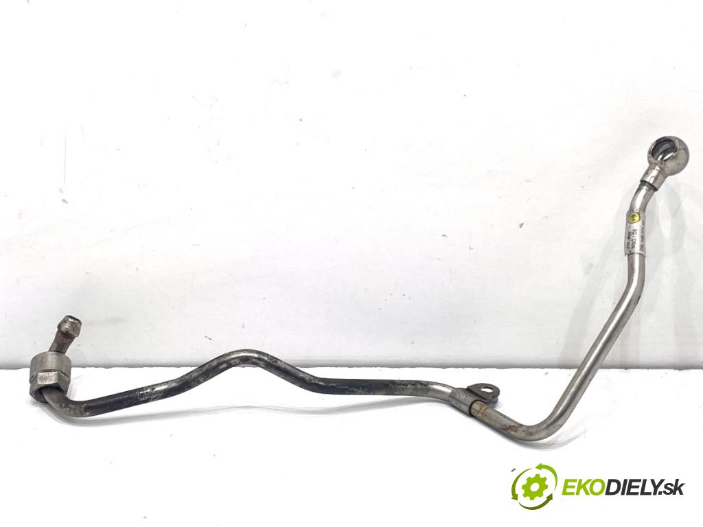 AUDI A4 B8 Kombi 2013 130 kW 2.0 TDI quattro 1968 rúrka turba 03L145771AS (Hadice turbodmychadla)