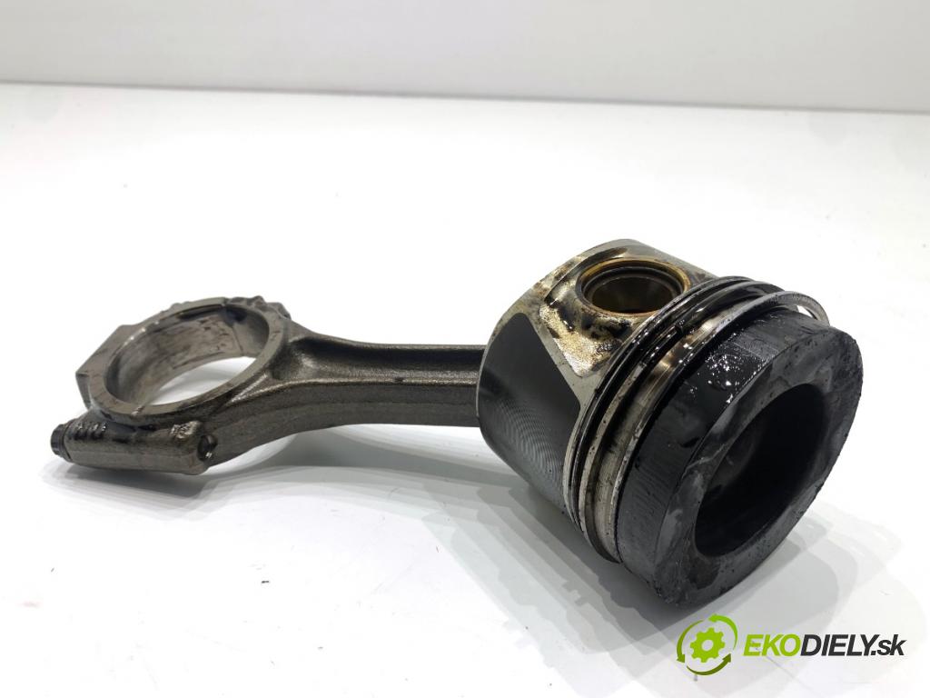 AUDI A4 B8 Kombi 2013 130 kW 2.0 TDI quattro 1968 PÍST: ojnice  (Píst)