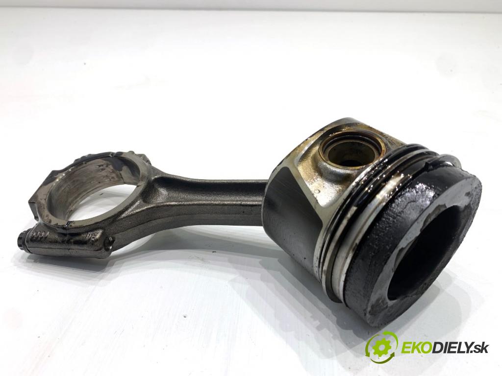 AUDI A4 B8 Kombi 2013 130 kW 2.0 TDI quattro 1968 PÍST: ojnice  (Píst)