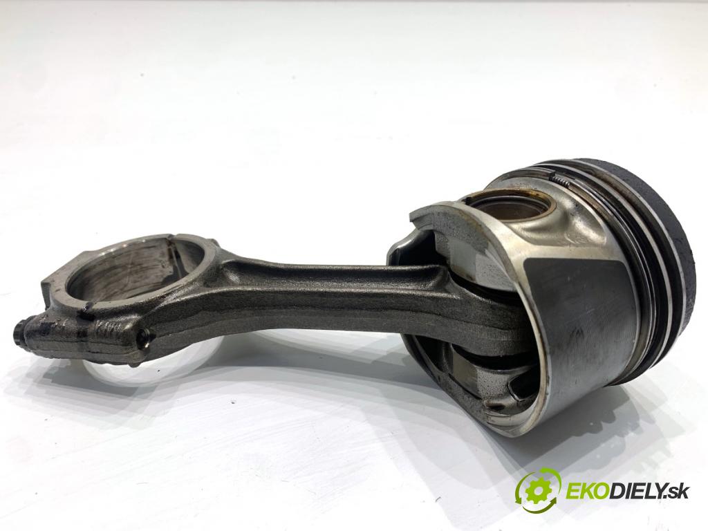 AUDI A4 B8 Kombi 2013 130 kW 2.0 TDI quattro 1968 PÍST: ojnice  (Píst)