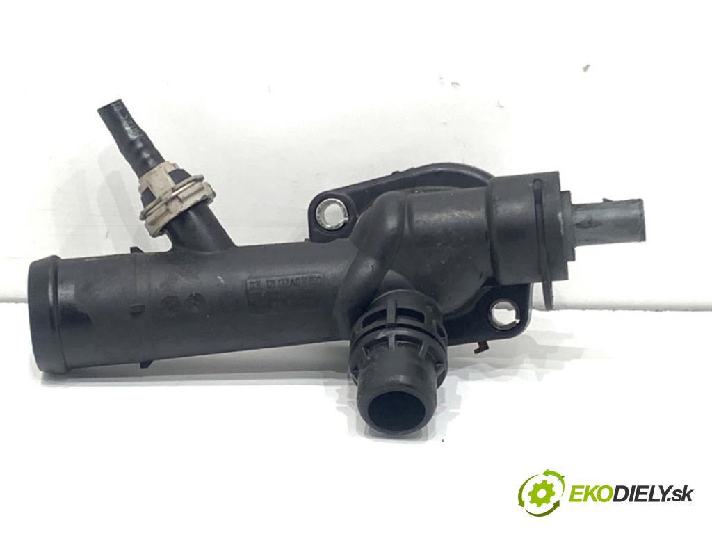 AUDI A4 B8 Kombi 2013 130 kW 2.0 TDI quattro 1968 příruba vody 03L121132AC