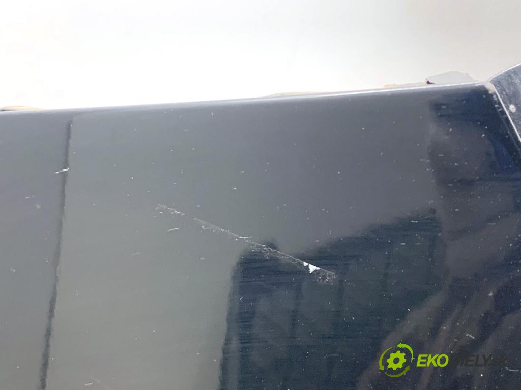 AUDI Q5 8R SUV 2011 125 kW 2.0 TDI quattro 1968 nárazník zadní část LY9B (Klika dveří ostatní)