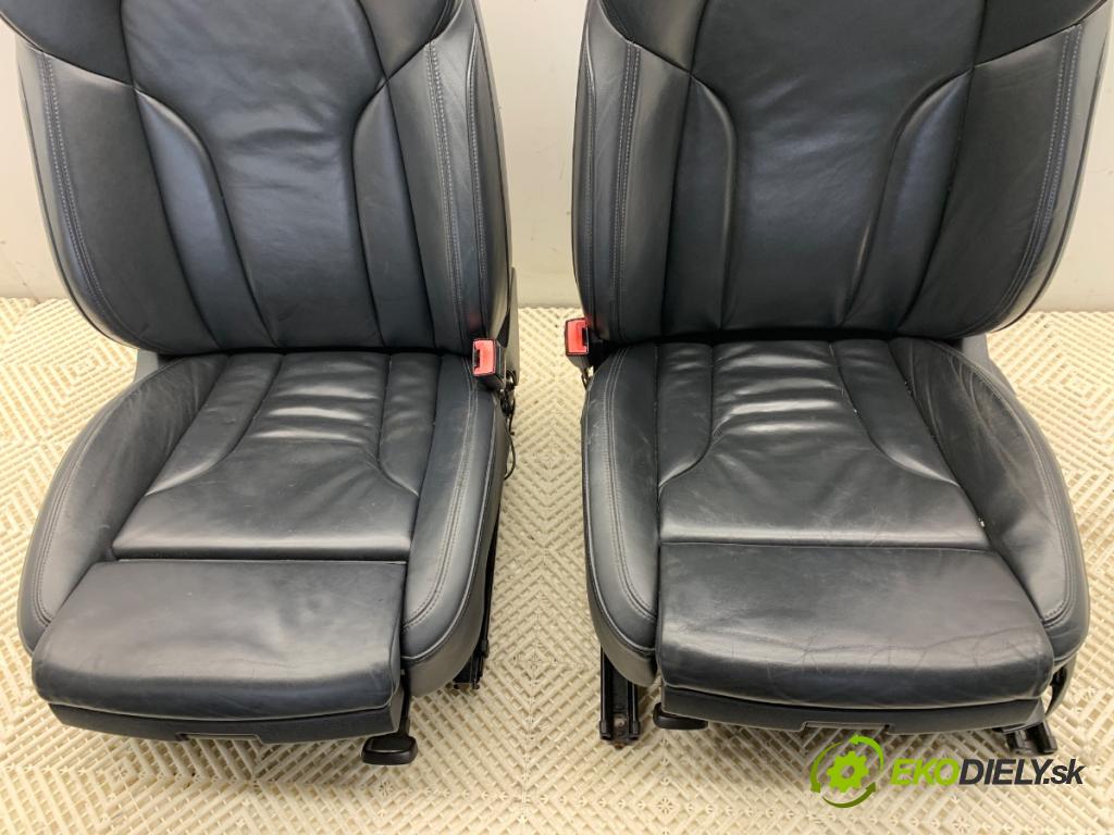 AUDI Q5 8R SUV 2011 125 kW 2.0 TDI quattro 1968 sedadla sedačky sedadlo boční