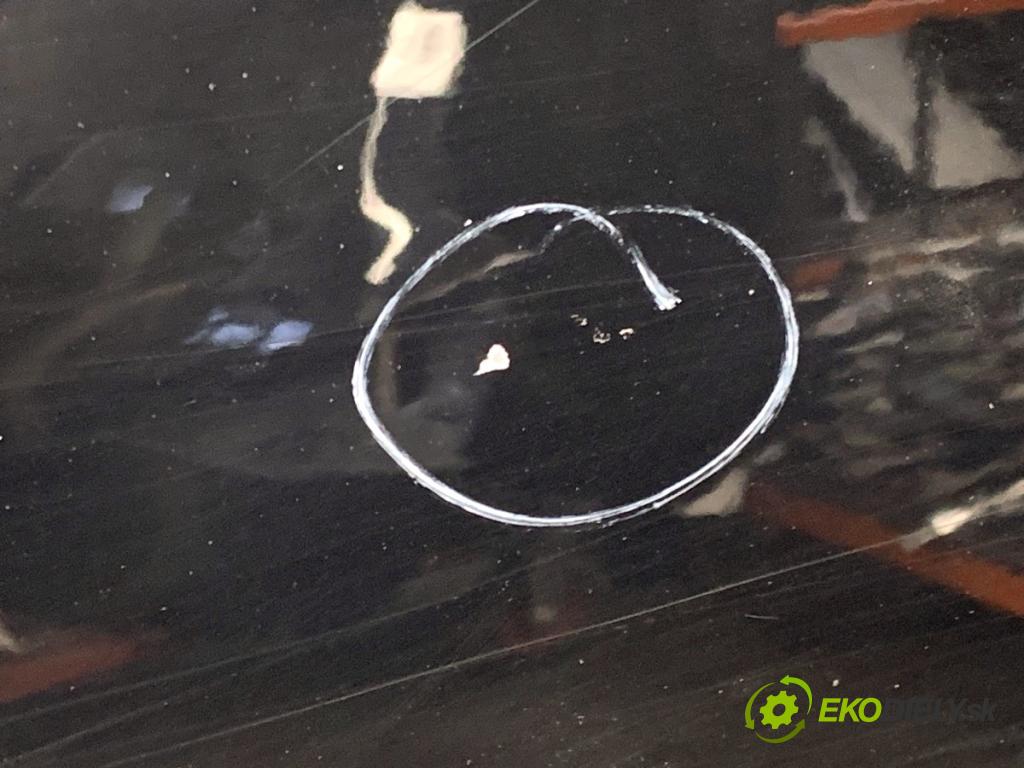 AUDI Q5 8R SUV 2011 125 kW 2.0 TDI quattro 1968 dveře pravý zadní část LY9B