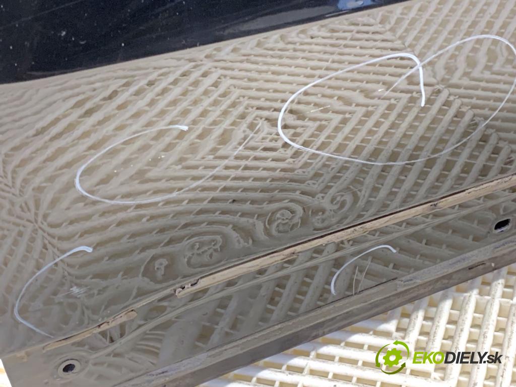 AUDI Q5 8R SUV 2011 125 kW 2.0 TDI quattro 1968 dveře pravý zadní část LY9B