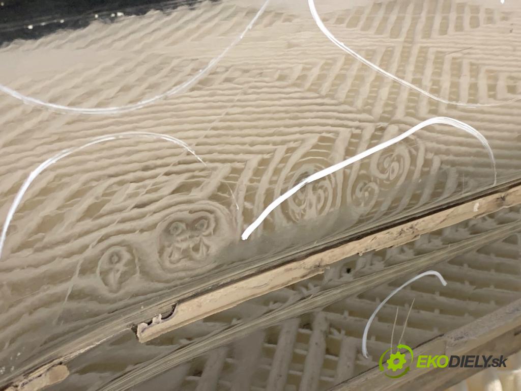 AUDI Q5 8R SUV 2011 125 kW 2.0 TDI quattro 1968 dveře pravý zadní část LY9B