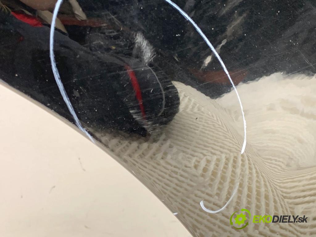 AUDI Q5 8R SUV 2011 125 kW 2.0 TDI quattro 1968 dveře pravý zadní část LY9B