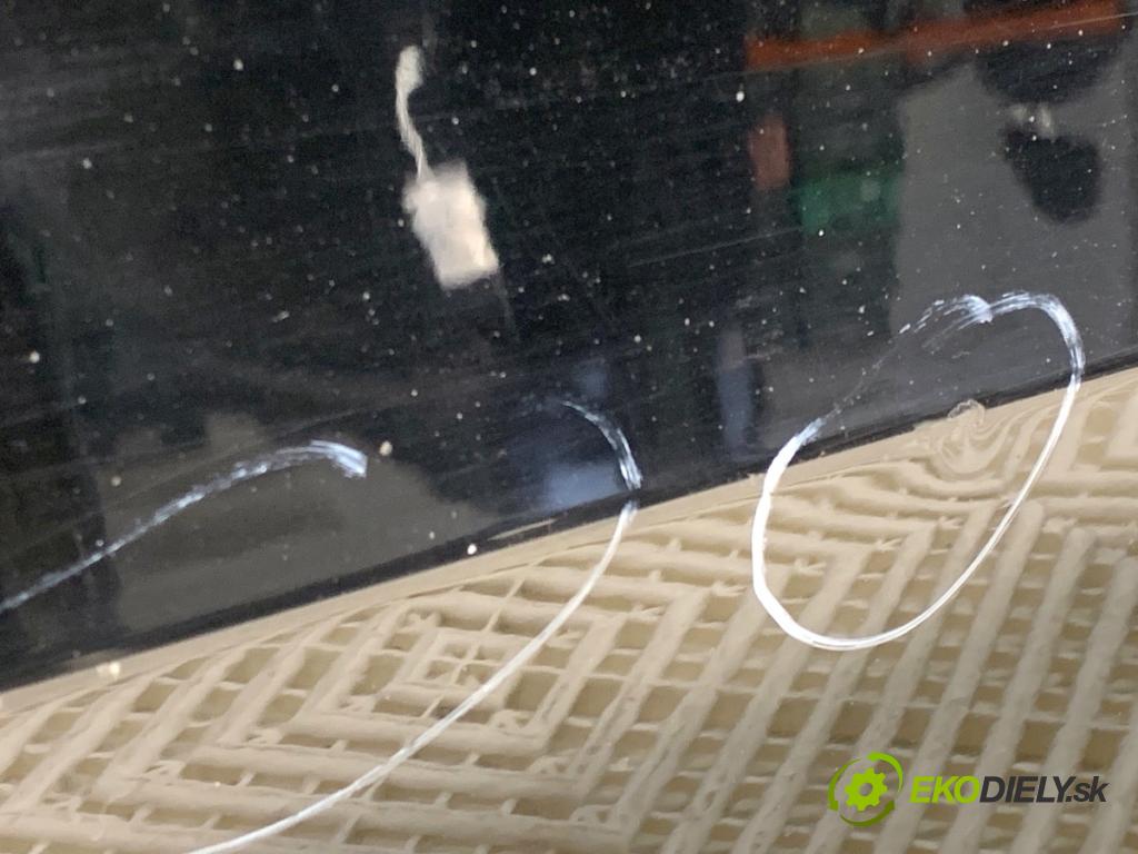 AUDI Q5 8R SUV 2011 125 kW 2.0 TDI quattro 1968 Dvere pravy predný LY9B