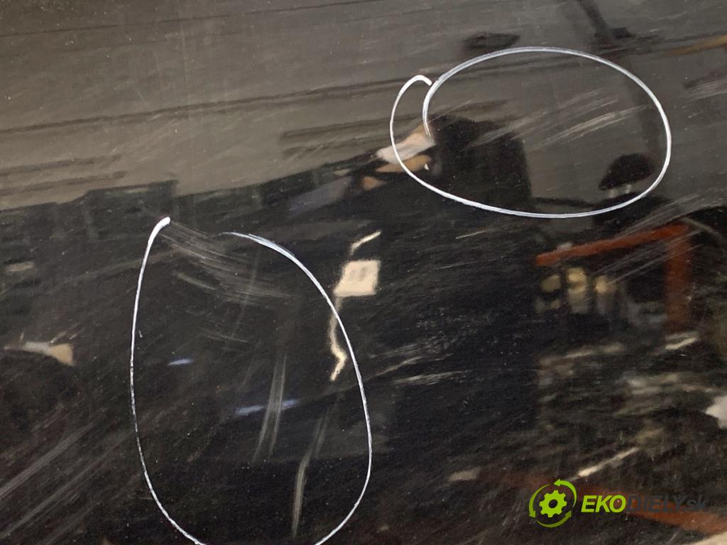 AUDI Q5 8R SUV 2011 125 kW 2.0 TDI quattro 1968 dveře levý přední část LY9B