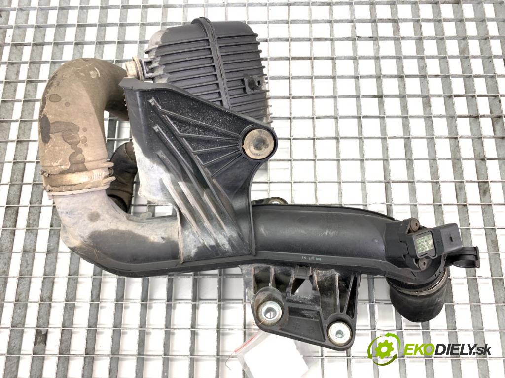 AUDI A4 B8 Kombi 2013 130 kW 2.0 TDI quattro 1968 Rúra vzduchu 8K0145737K