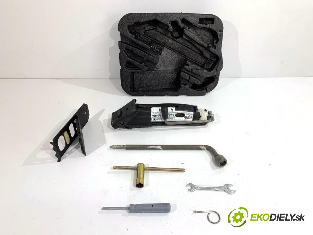 MINI R50 R53 liftback 2003 66 kW One 1598 Súprava náradia 1501930