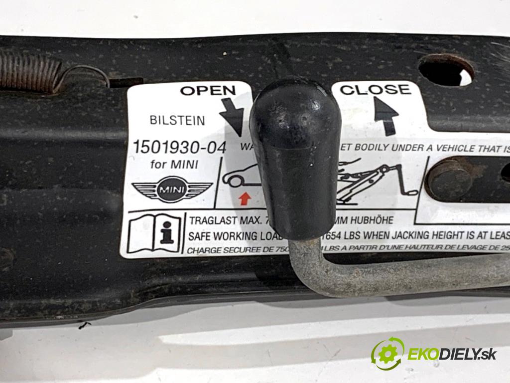 MINI R50 R53 liftback 2003 66 kW One 1598 souprava náradí 1501930