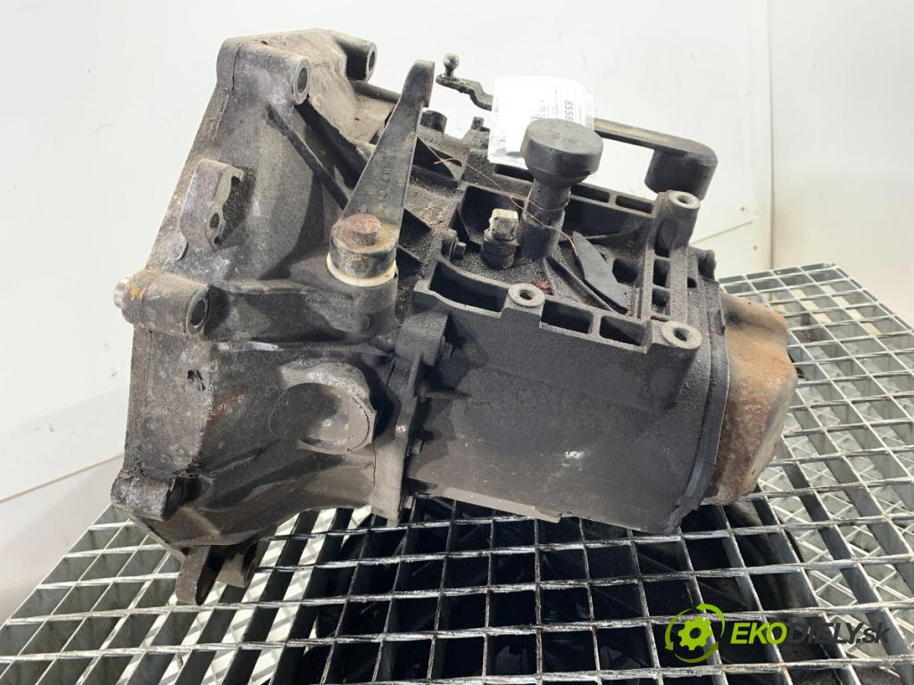 MINI R50 R53 liftback 2003 66 kW One 1598 převodovka  (Převodovka)