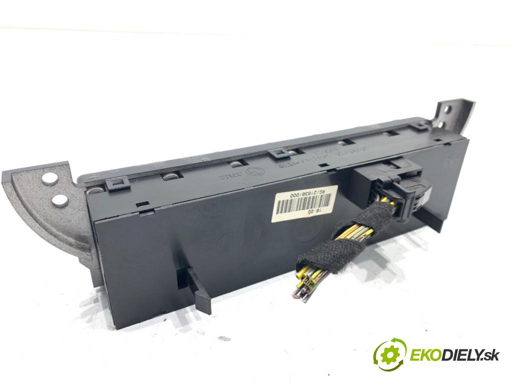 MINI R50 R53 liftback 2003 66 kW One 1598 přepínač oken 6917989 (Páčky pod volantem)