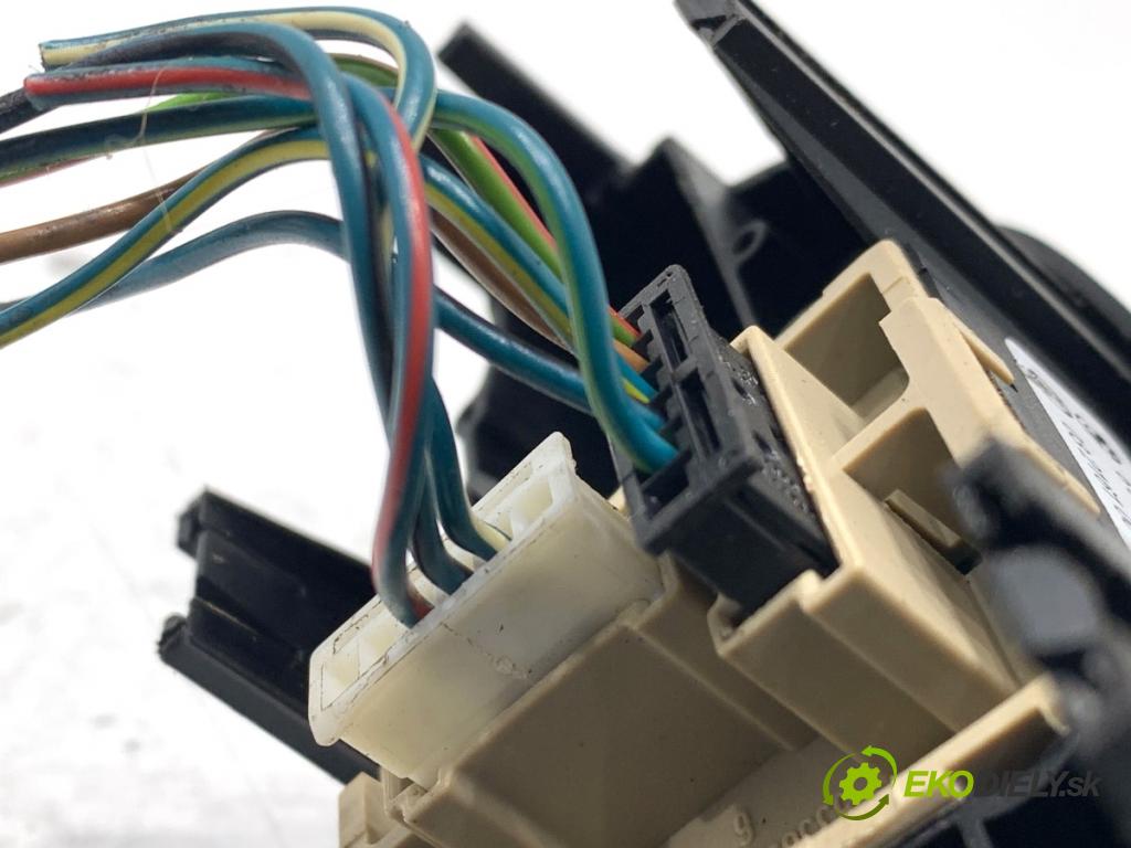 MINI R50 R53 liftback 2003 66 kW One 1598 Prepínač nastavenia spätných zrkadiel 6924652 (Prepínacie páčky pod volantom)