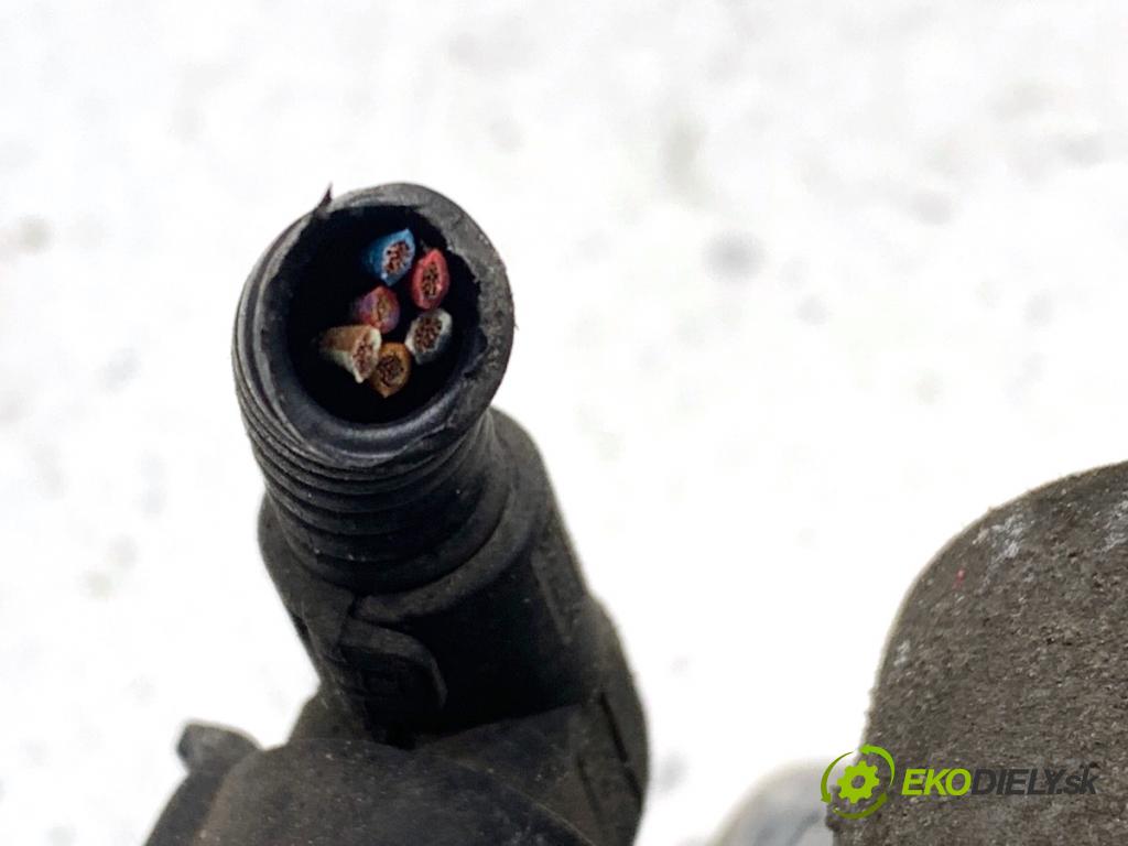 MINI R50 R53 liftback 2003 66 kW One 1598 Škrtiaca klapka 7509043 (Škrtiaca klapka)