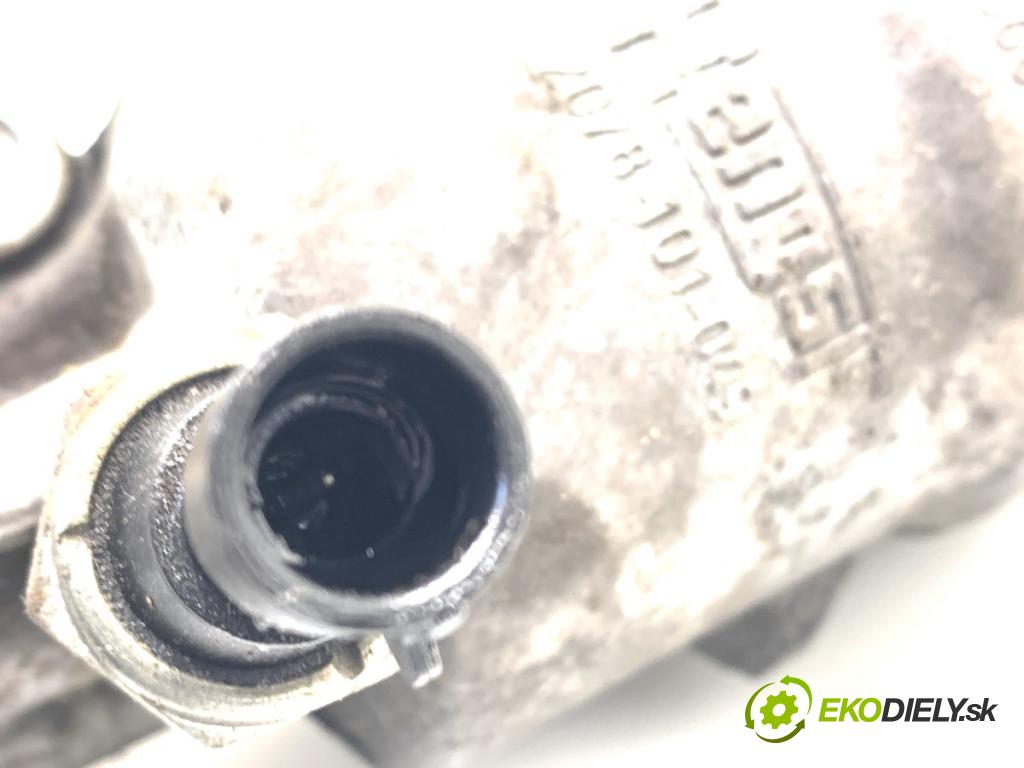 OPEL ASTRA J sedan 2017 103 kW 1.4 LPG (69) 1364 obal filtra oleje 55566784 (Kryt olejového filtru)