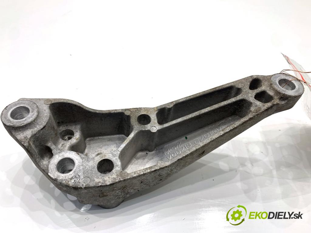 OPEL ASTRA J sedan 2017 103 kW 1.4 LPG (69) 1364 Držiak Motor 13248569