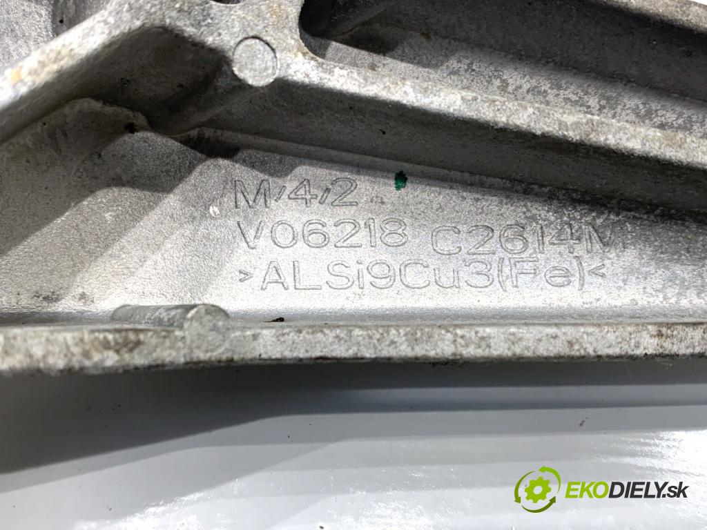 OPEL ASTRA J sedan 2017 103 kW 1.4 LPG (69) 1364 Držiak Motor 13248569