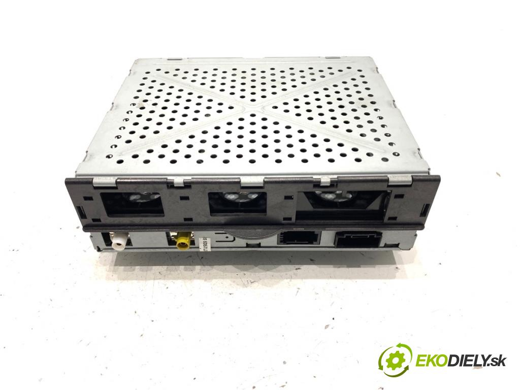 AUDI A4 B8 Kombi 2008 140 kW 2.7 TDI 2698 TUNER radia 4E0910541T