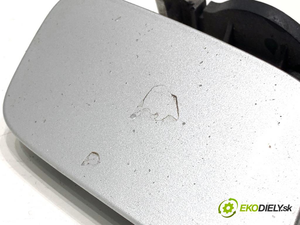 AUDI A4 B8 Kombi 2008 140 kW 2.7 TDI 2698 Kryt nárazníka predný pravá 8K0955276A