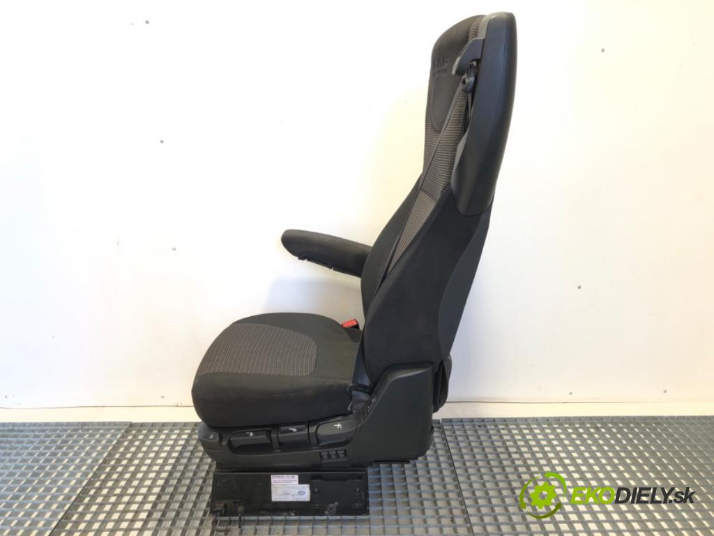 DAF XF Ciągnik siodłowy 2014 375 kW FT 510 375 kW [510 KM] olej napędowy 2012 - 2022 12900 sedadlo levý přední část