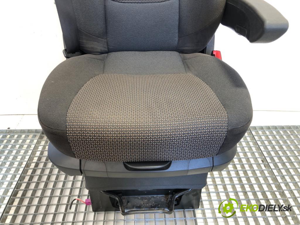 DAF XF Ciągnik siodłowy 2014 375 kW FT 510 375 kW [510 KM] olej napędowy 2012 - 2022 12900 sedadlo pravý přední část