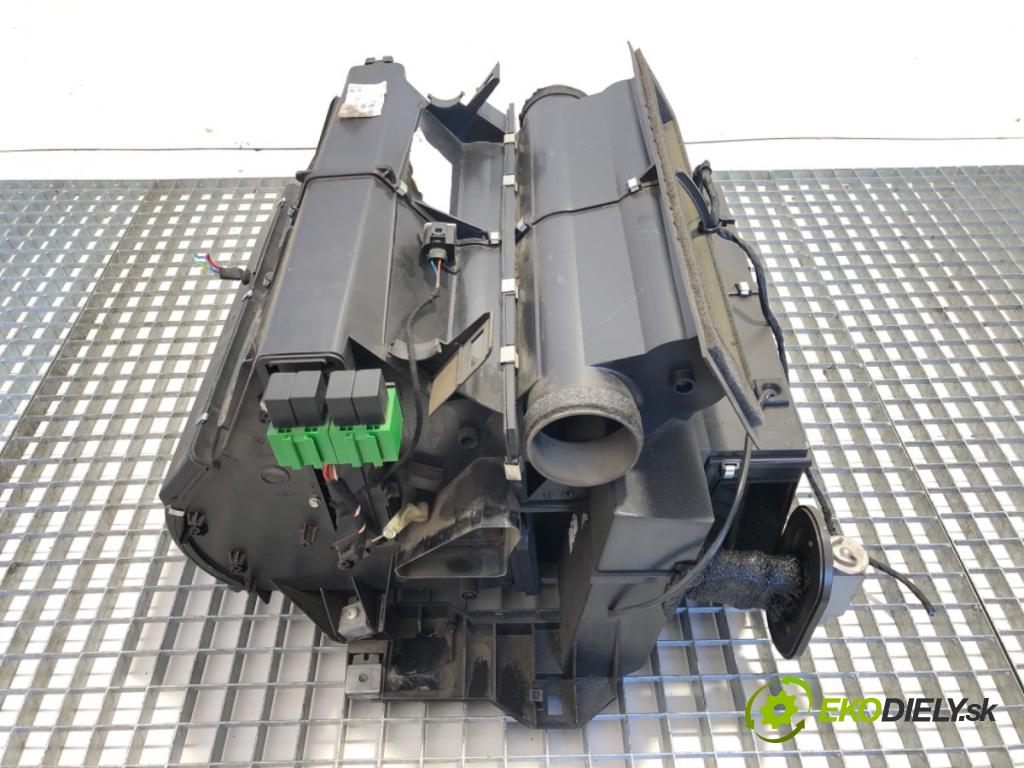 DAF XF Ciągnik siodłowy 2014 375 kW FT 510 375 kW [510 KM] olej napędowy 2012 - 2022 12900 Výhrevné teleso, radiátor kúrenia KOMBAJN 1980851