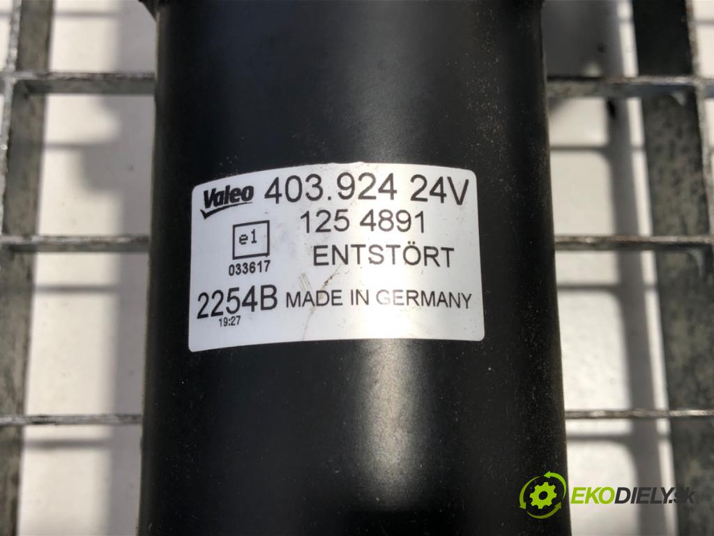 DAF XF Ciągnik siodłowy 2014 375 kW FT 510 375 kW [510 KM] olej napędowy 2012 - 2022 12900 motor stěračů přední část 1254891