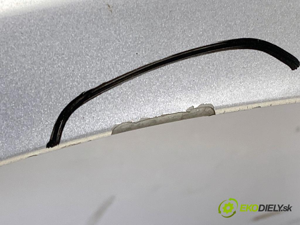 AUDI A4 B8 Kombi 2008 140 kW 2.7 TDI 2698 blatník levý přední část LX7W